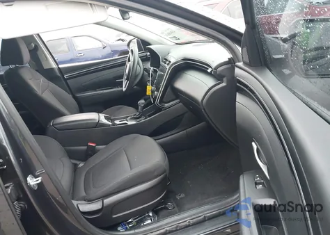 2022 Hyundai Tucson Se z USA, uszkodzony, nr VIN 5NMJA3AE0NH012993